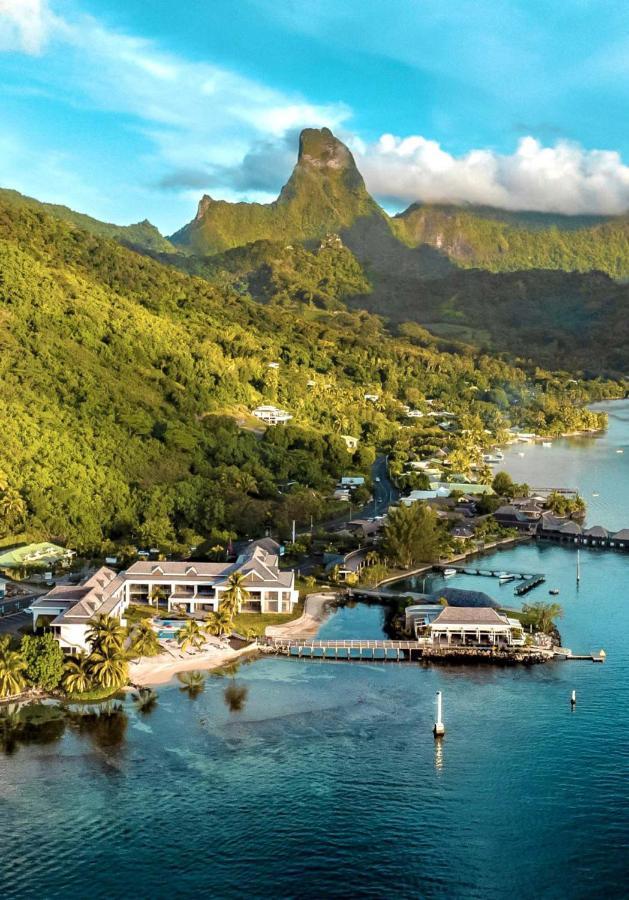 Cook'S Bay Hotel & Suites Paopao エクステリア 写真